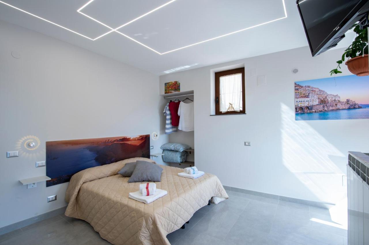 Raggio Di Sole Bed & Breakfast อาเจโรลา ภายนอก รูปภาพ