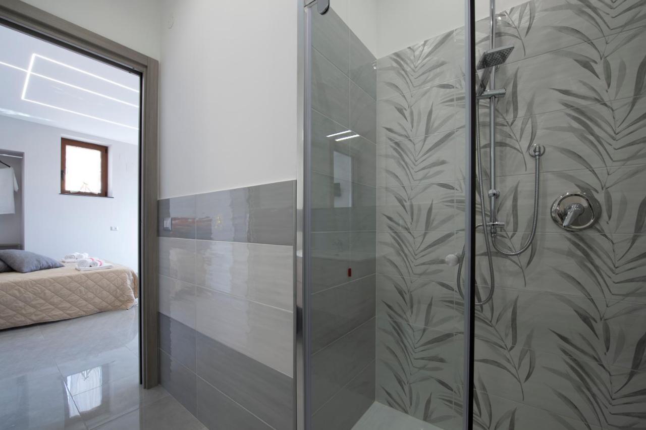 Raggio Di Sole Bed & Breakfast อาเจโรลา ภายนอก รูปภาพ