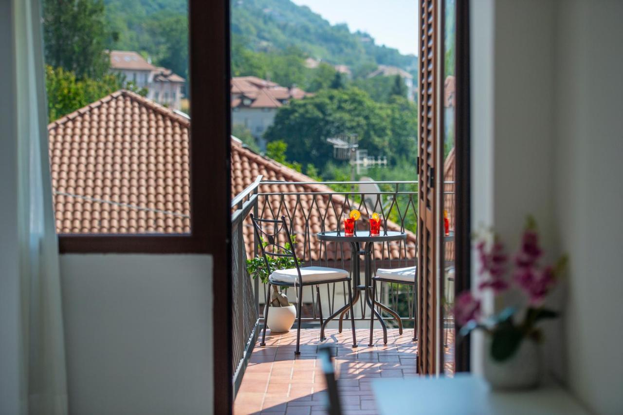 Raggio Di Sole Bed & Breakfast อาเจโรลา ภายนอก รูปภาพ