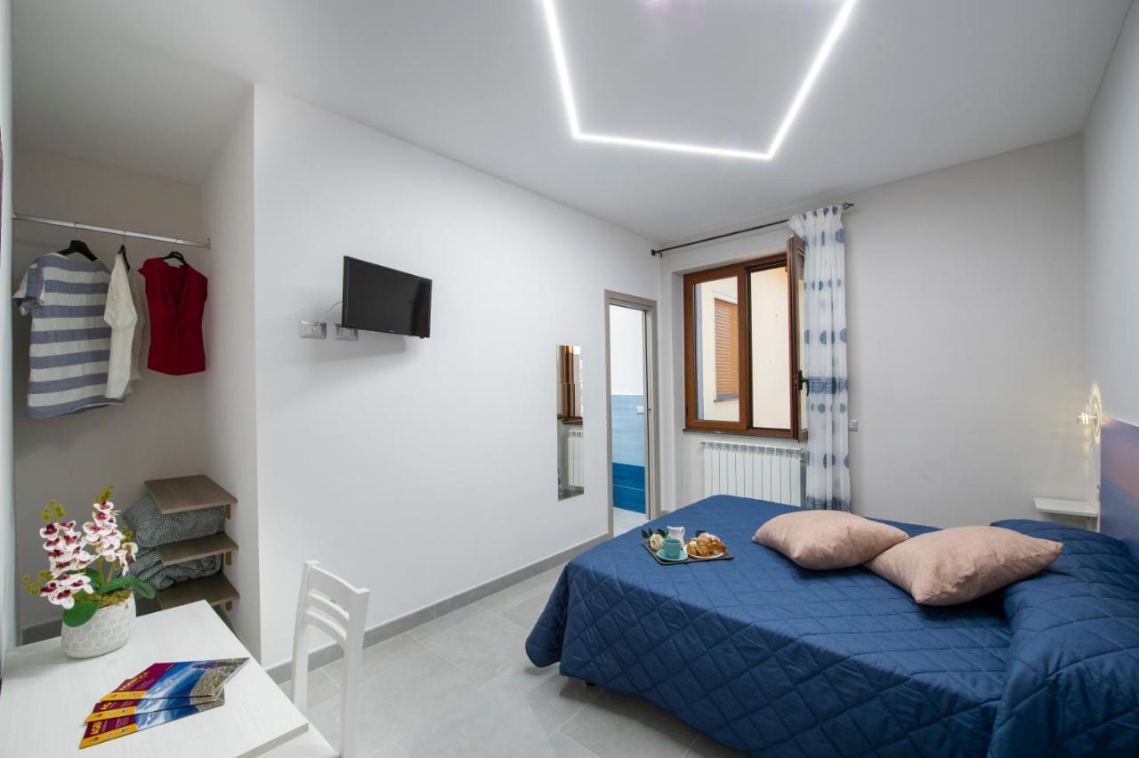 Raggio Di Sole Bed & Breakfast อาเจโรลา ภายนอก รูปภาพ
