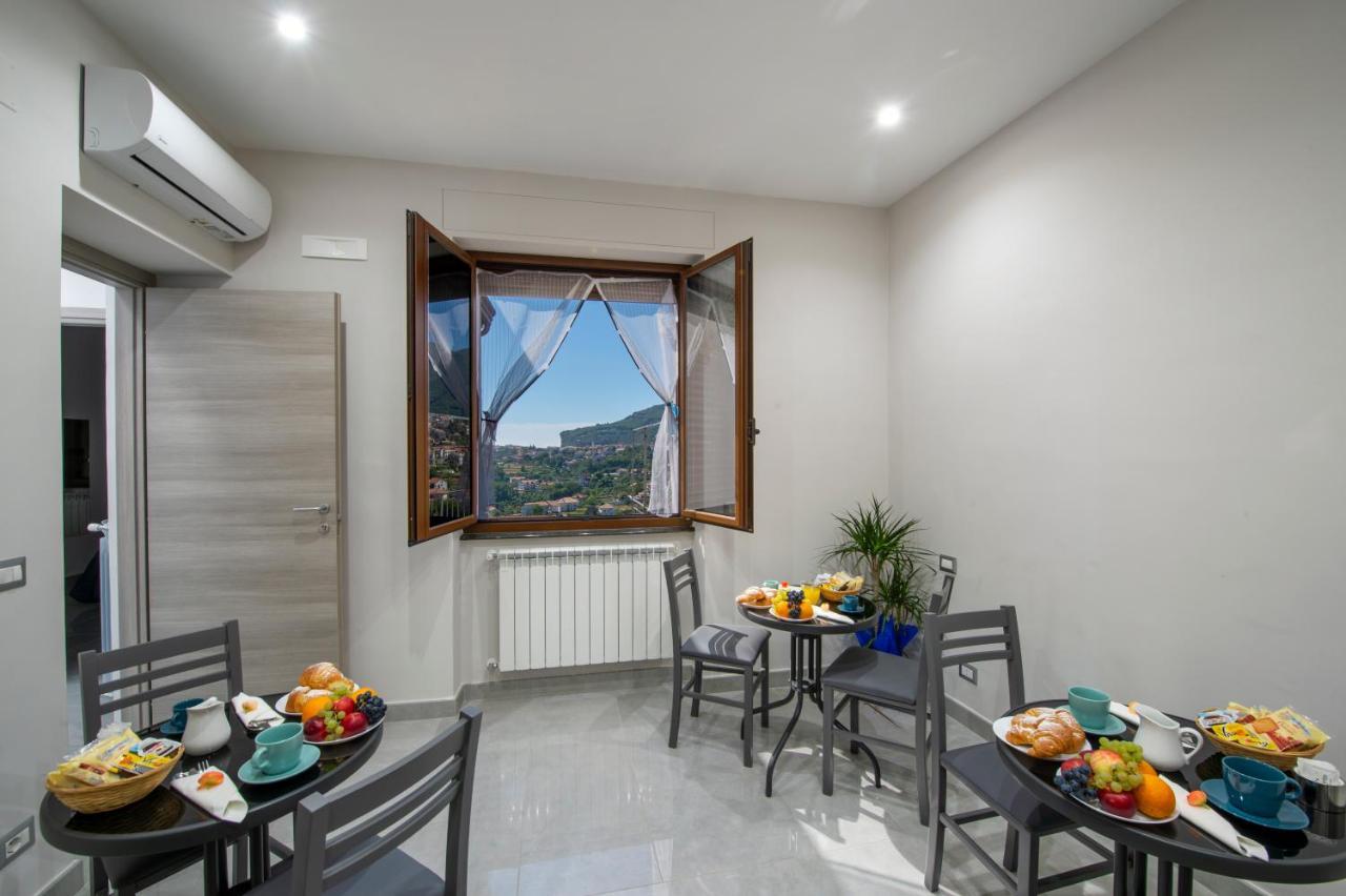 Raggio Di Sole Bed & Breakfast อาเจโรลา ภายนอก รูปภาพ