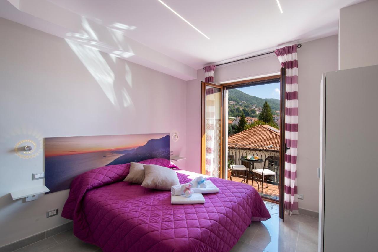 Raggio Di Sole Bed & Breakfast อาเจโรลา ภายนอก รูปภาพ